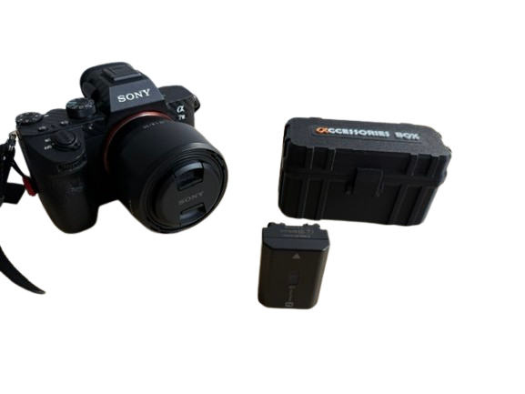Sony accessories box for FZ-100 baterry and SD